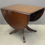 967 1318 DINNER TABLE